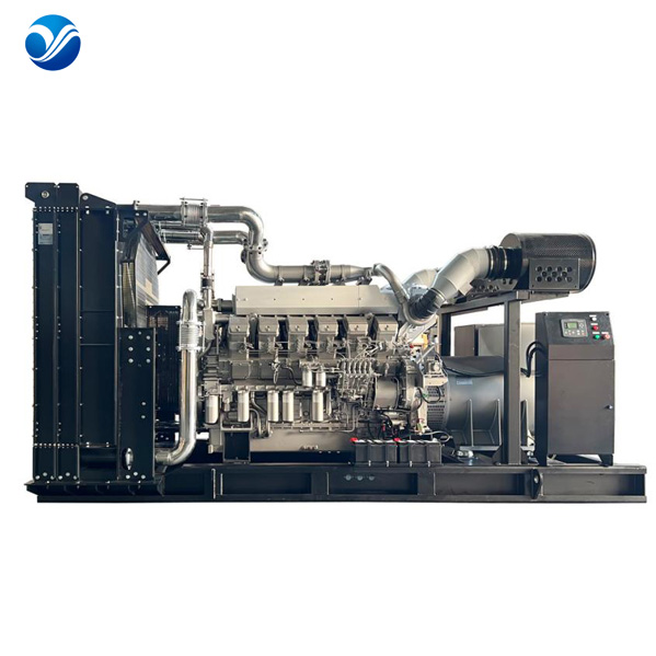 Perbedaan utama antara generator tipe terbuka dan generator tertutup